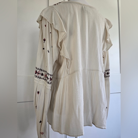 Know Rose Embroidered Cream Women's Top - Picture 6 of 8